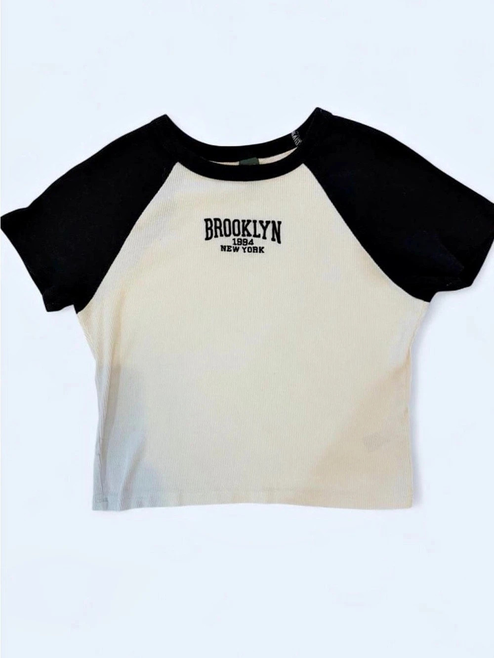 Wild Fable Brooklyn 1994 Raglan Tee White & Black Large Like New